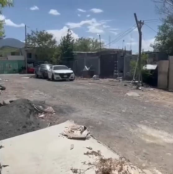 La ola de violencia no para en el estado, ahora fue en el sector de la Alianza, donde hombres armados ejecutaron a un joven que estaba sentando en la sala de su vivienda.