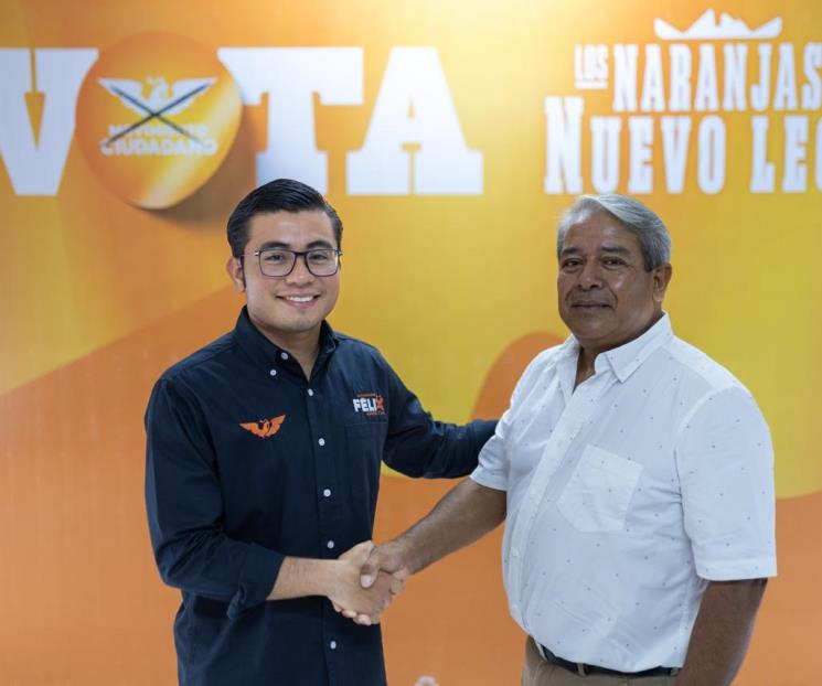 Declina candidato a favor de Félix Arratia