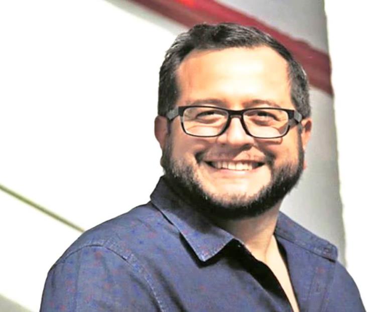 Estalla Ramón López Beltrán por video de Derbez