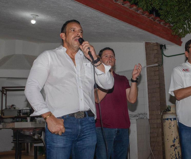 Respalda grupo panista a Arturo Benavides