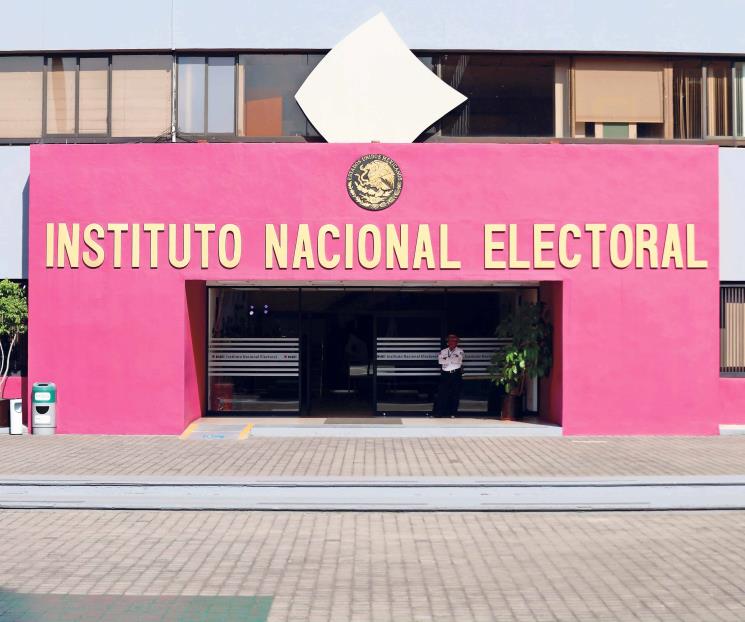 Partidos presentan más de mil quejas ante INE