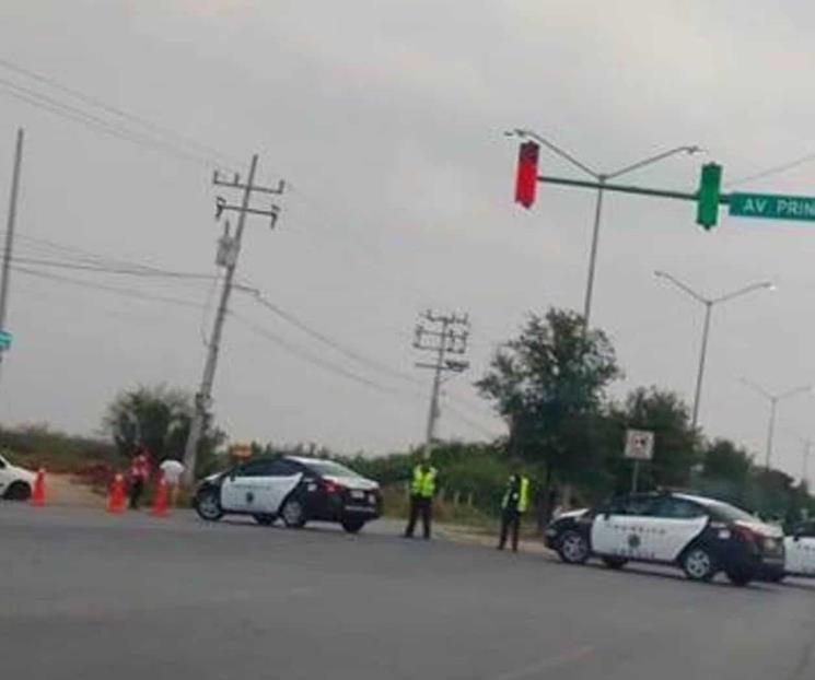 Intenta colgarse de cables de luz, muere electrocutado