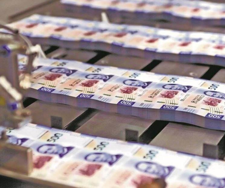 Advierte Banxico seguir evaluando ajustes interés