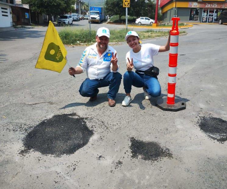 Concluye Luis Ángel sus actividades tapando baches