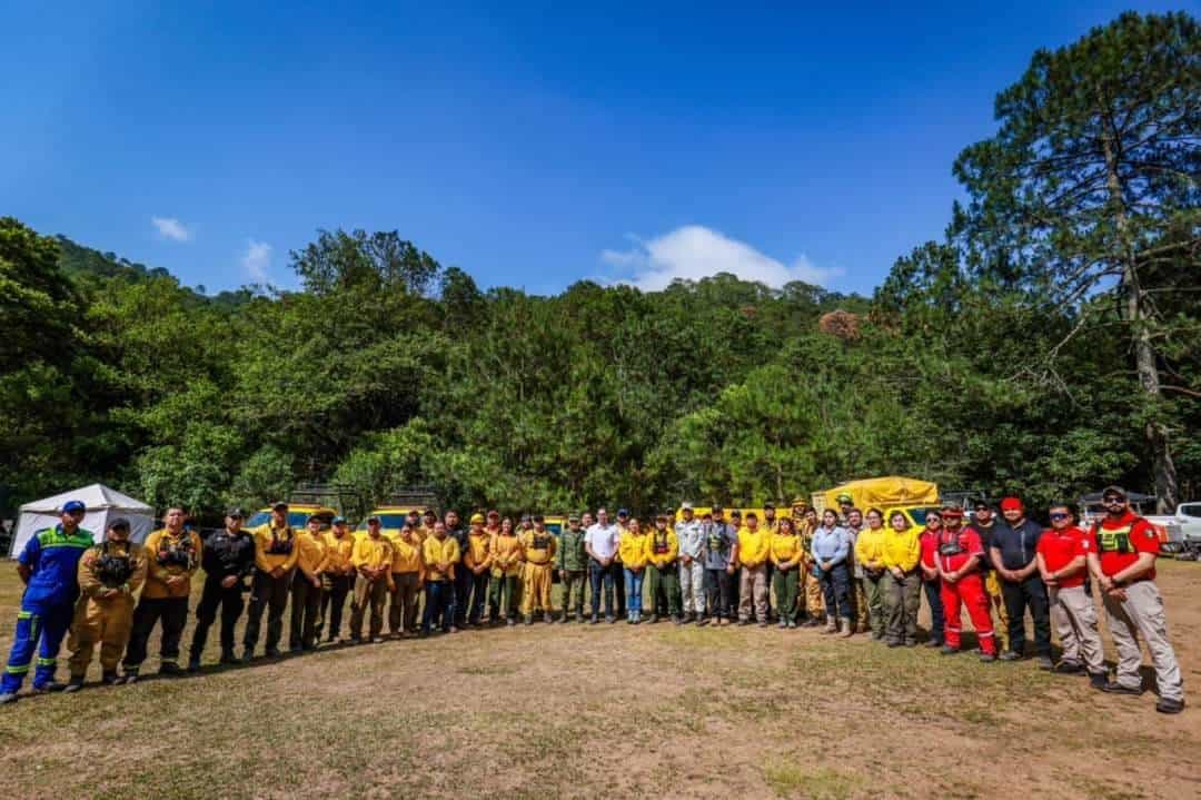 Después de siete días se constante lucha por tierra y aire, el incendio en la Sierra de Santiago fue controlado en un 99 por ciento, quedando 900 hectáreas afectadas.