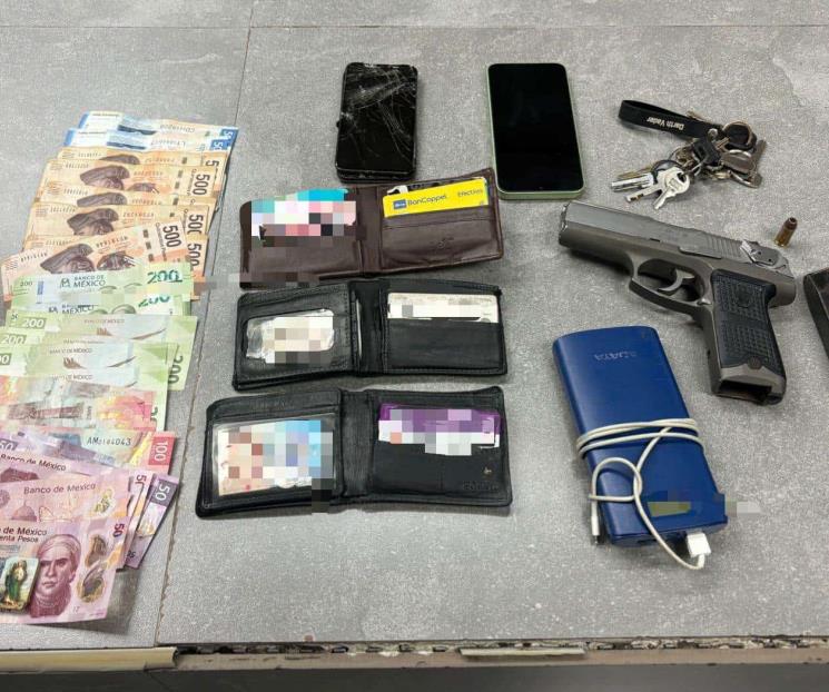 Caen con arma de fuego y droga
