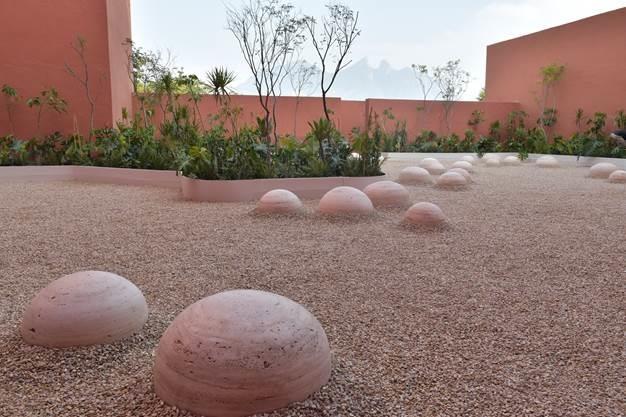 Expone Museo Marco “En el cauce del río” y “Enceinte” Expone Museo Marco “En el cauce del río” y “Enceinte”