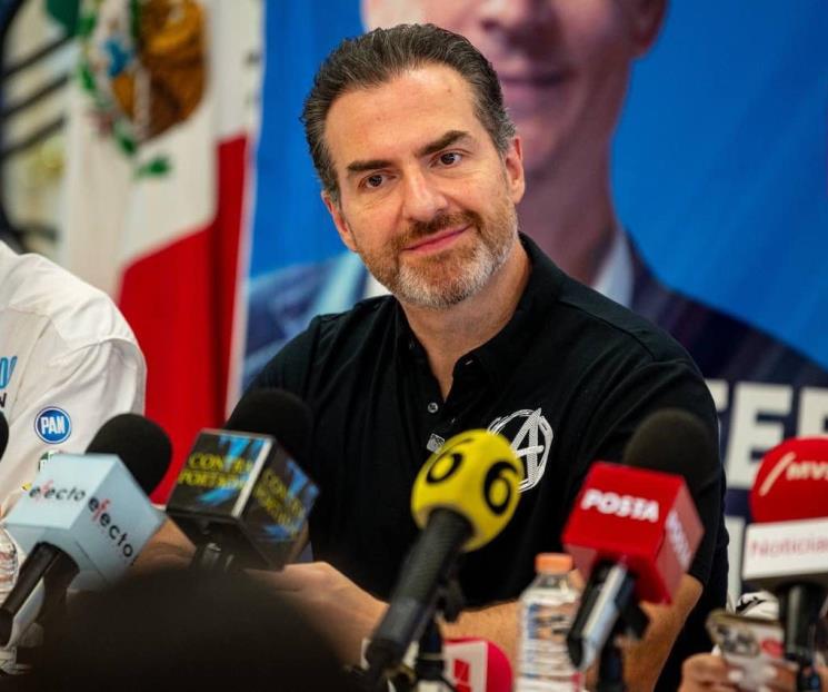 Califica de ridículas acusaciones en su contra