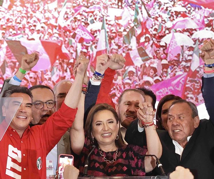 AMLO critica a Xóchitl Gálvez y a su equipo