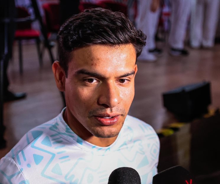 Retiran a Rodrigo Diego plaza olímpica