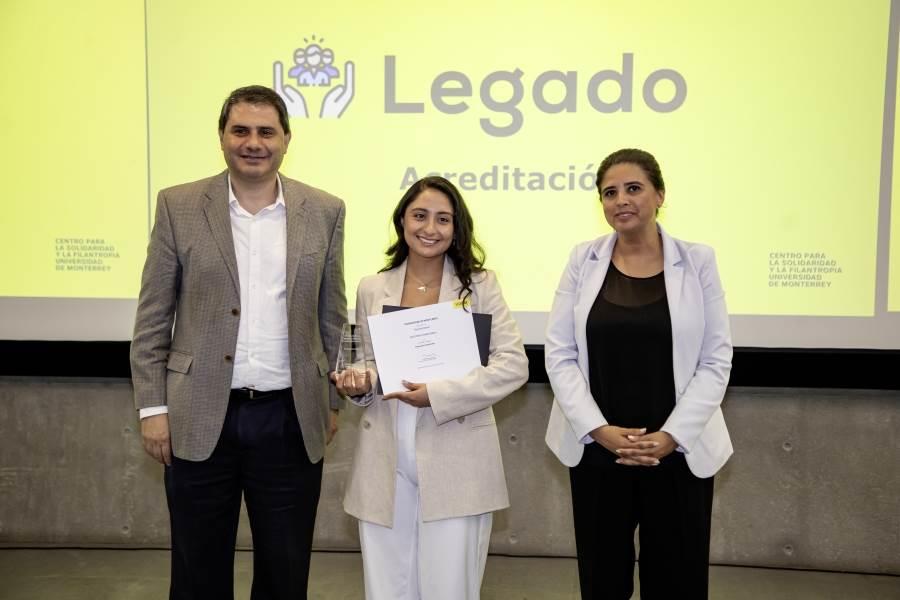 Destacan estudiantes como agentes de cambio