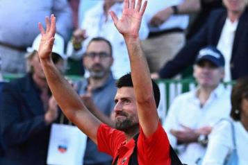 Anuncia Novak Djokovic que su operación de rodilla salió bien