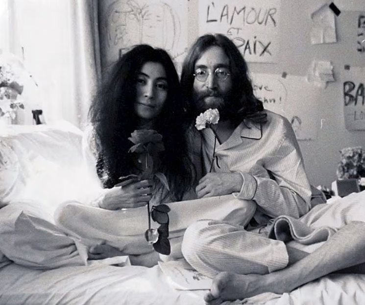 Revelan video inédito de John Lennon para nuevo videoclip