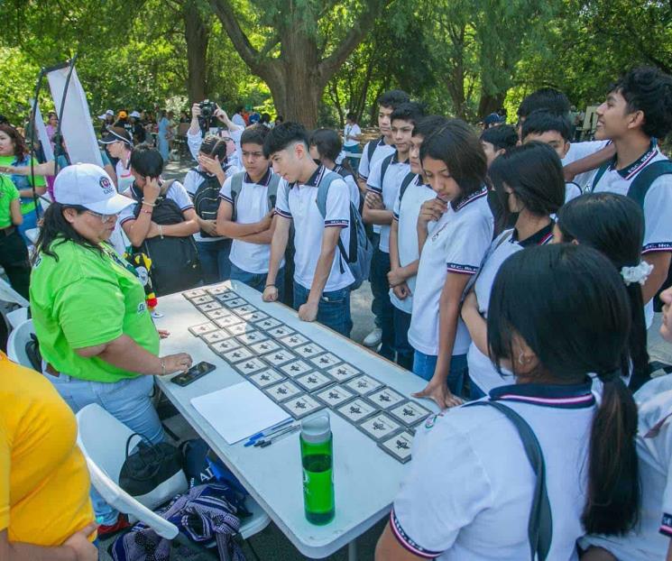 Participan en la Feria Ambiental