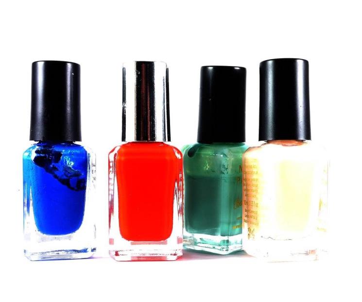 Tonos de uñas en tendencia para el verano 2024