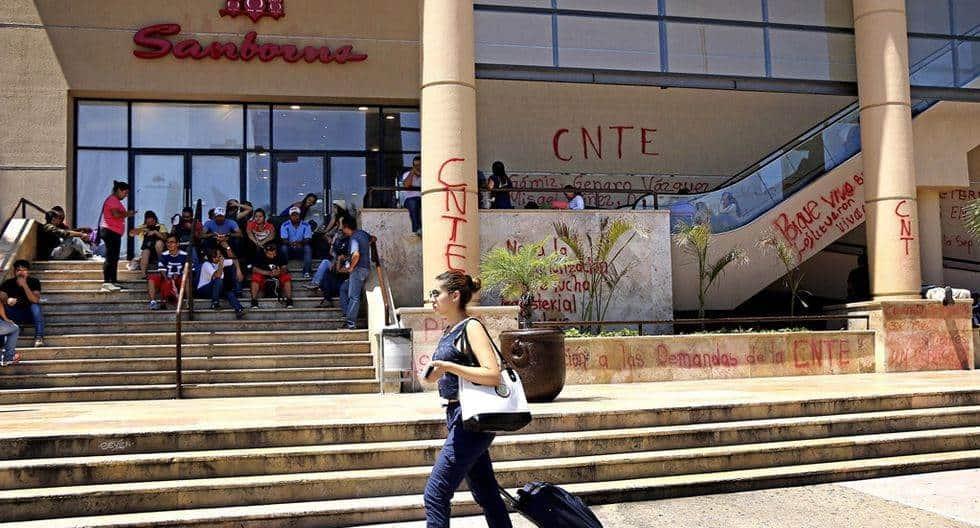 CNTE bloquea plazas comerciales en Chiapas
