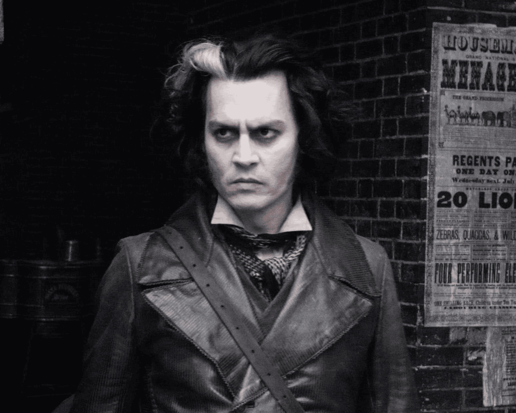 Depp se caracteriza por interpretar personajes extravagantes, sobre todo, de la mano de Burton, y en Sweeney Todd (2007) no fue la excepción