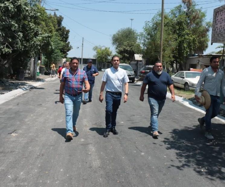 Supervisa Paco Treviño trabajos de pavimentación Supervisa Paco Treviño trabajos de pavimentación