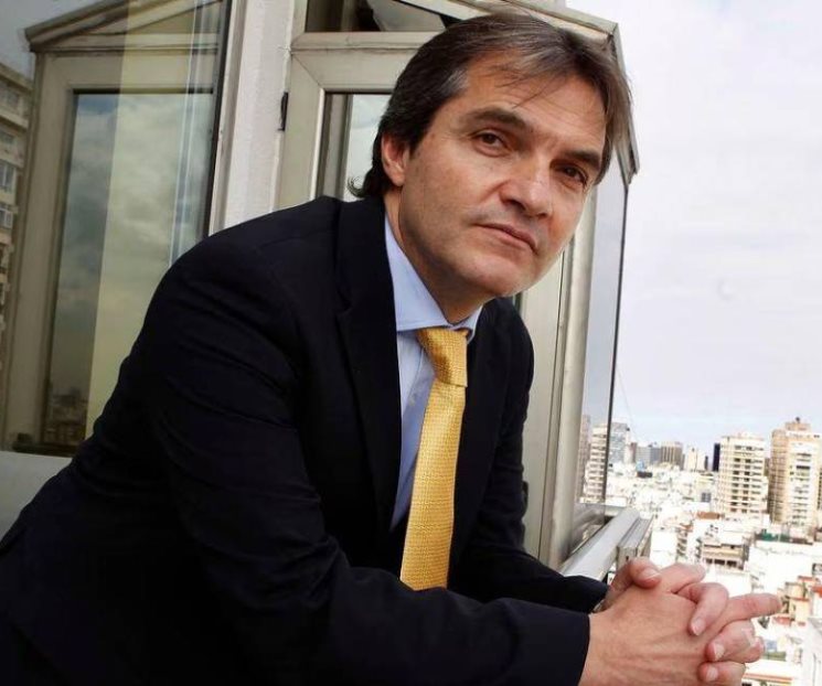 Tiene Carlos Ahumada amparo y no puede ser arrestado en México