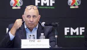 ‘Que se corra Jimmy Lozano solo
