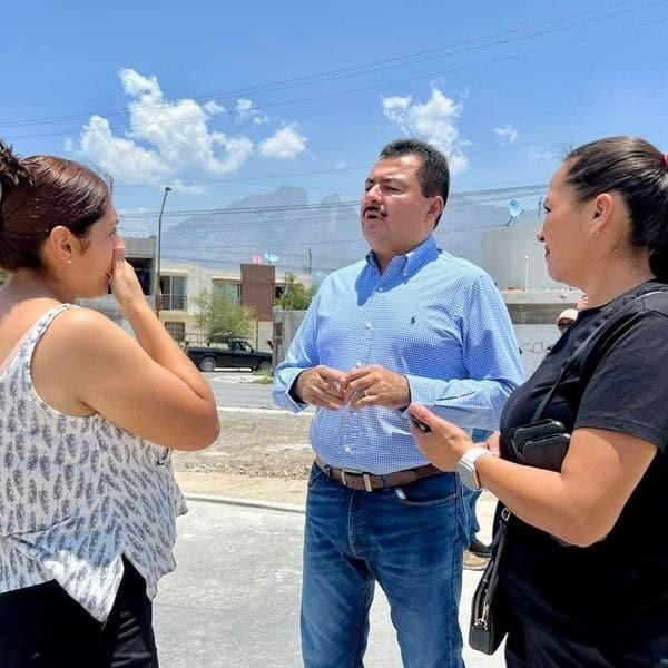 Rehabilitan canchas y andadores en García
