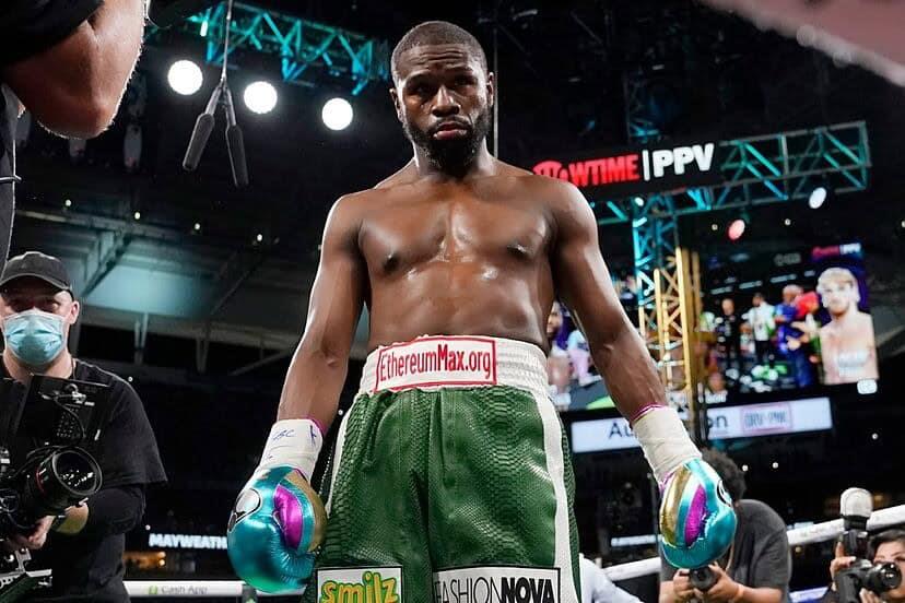 Mayweather anuncia rival para pelea en CDMX