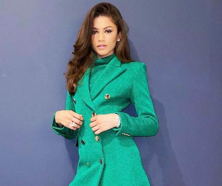 Critican a Zendaya por no detenerse a saludar a fans Critican a Zendaya por no detenerse a saludar a fans
