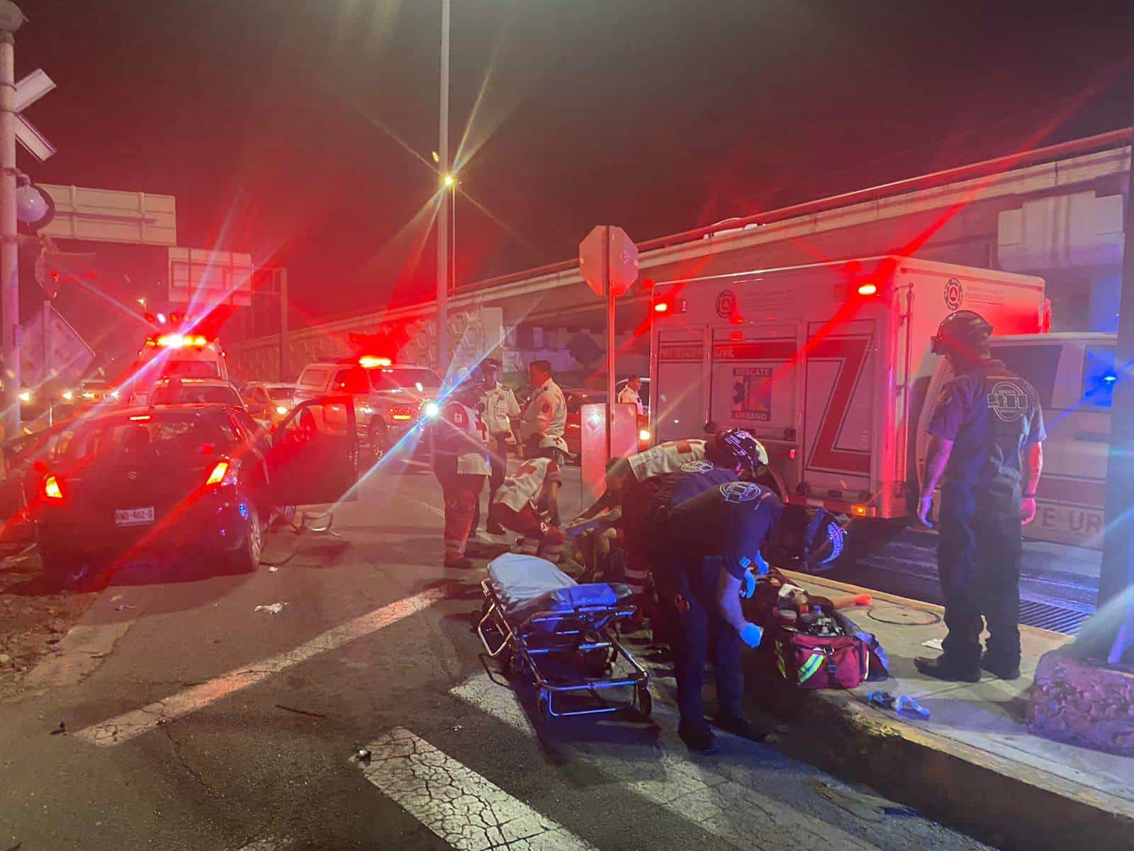 Al menos tres personas lesionadas una de ellas grave, fue el saldo que arrojó un accidente entre un auto y el ferrocarril, en San Pedro.