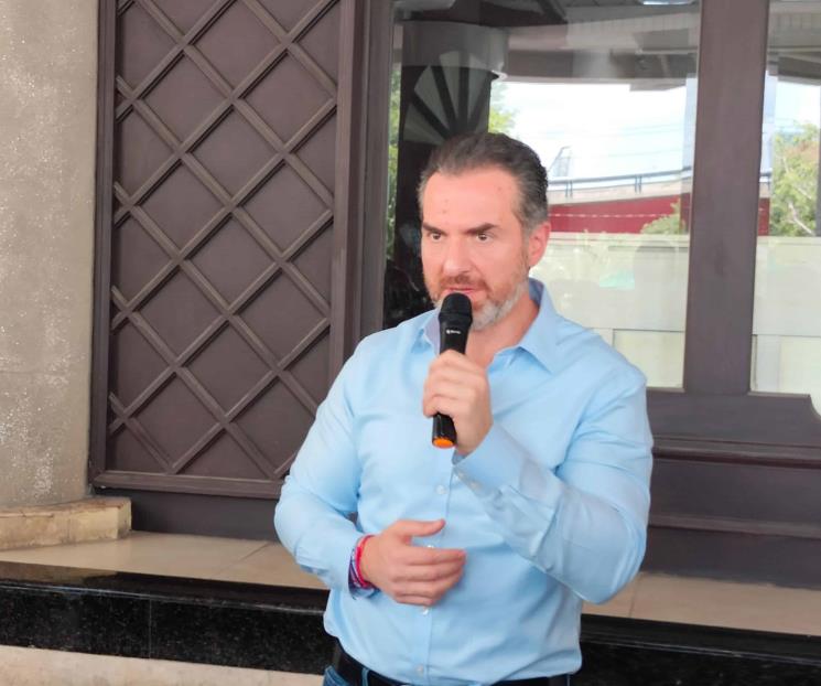 Incluirá Adrián en transición a sociedad y empresarios