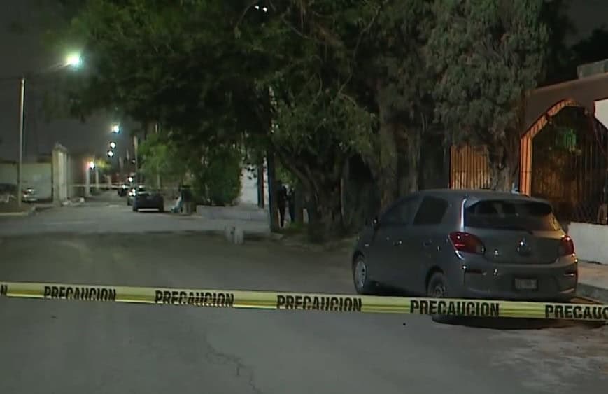 Un hombre falleció en las instalaciones de la Clínica 4 del Imss, después de ingresar con un balazo en su cabeza, al ser atacado horas antes en la Colonia Villa Española de Guadalupe.