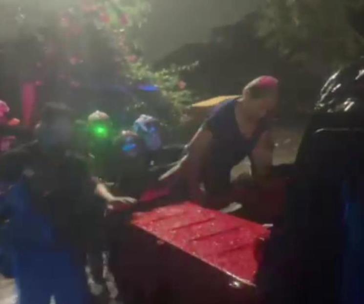 Evacuan a 13 personas por desbordamiento del Río La Silla