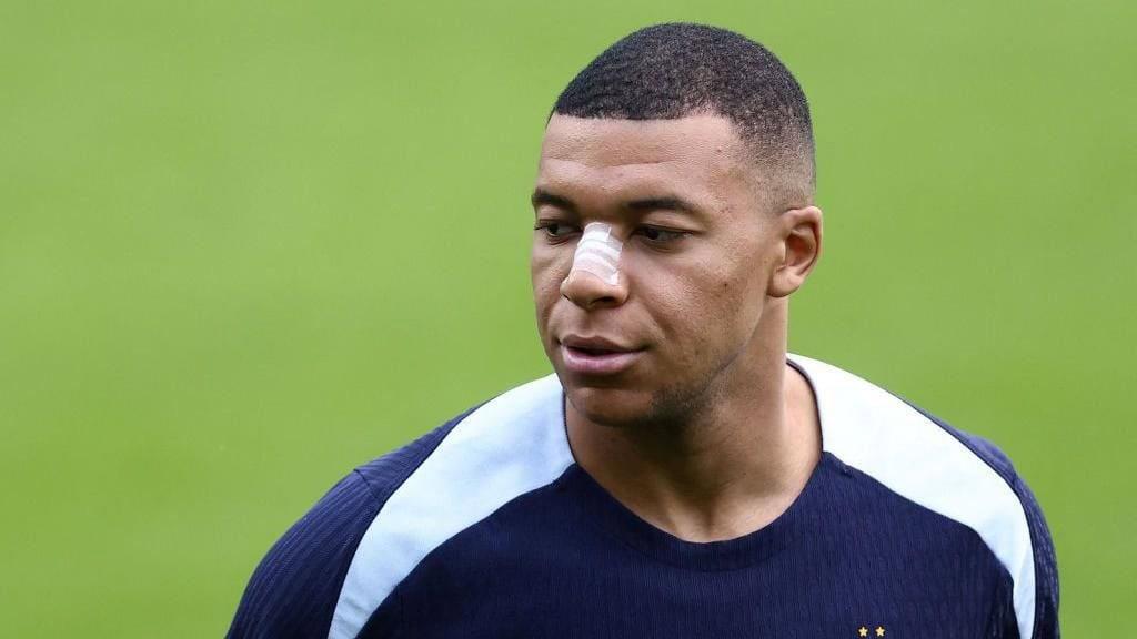 Mbappé no perderá partidos