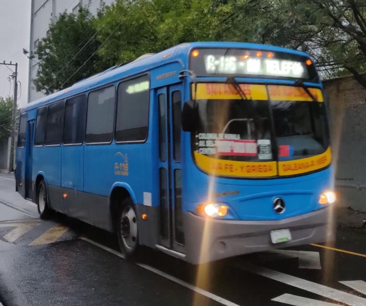 Suspende Samuel labores y transporte público