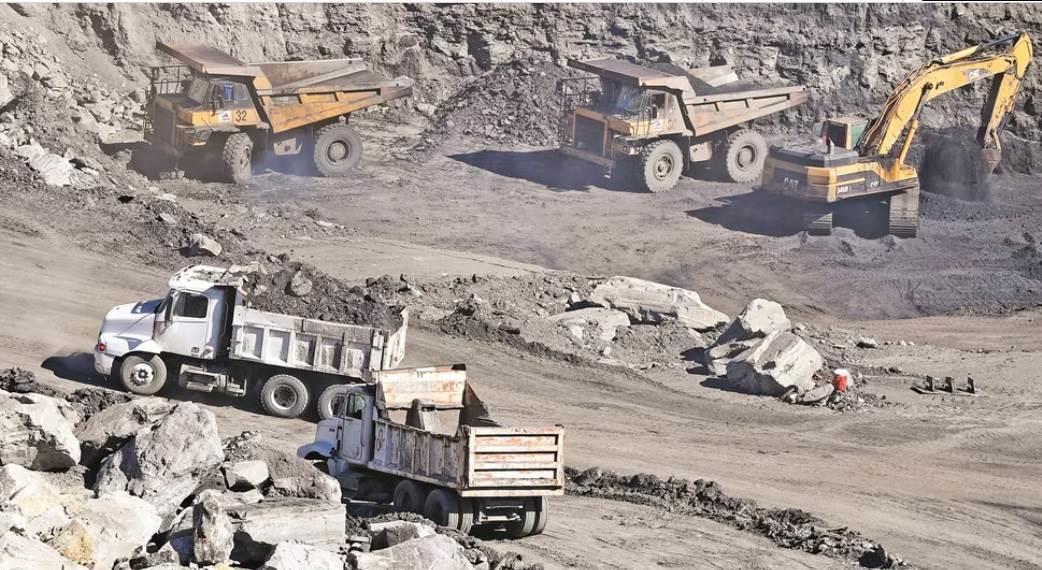 AMLO ordena intensificar búsqueda de mineros en Pasta de Conchos AMLO ordena intensificar búsqueda de mineros en Pasta de Conchos