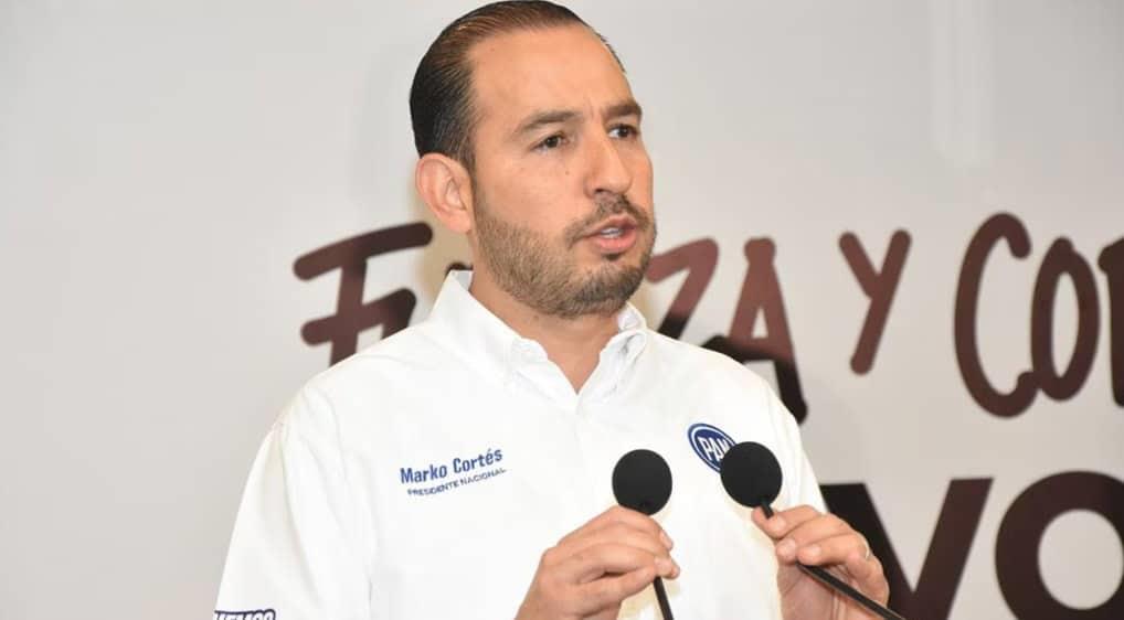 Krauze y Marko Cortés apoyan a Loret por investigación de UIF