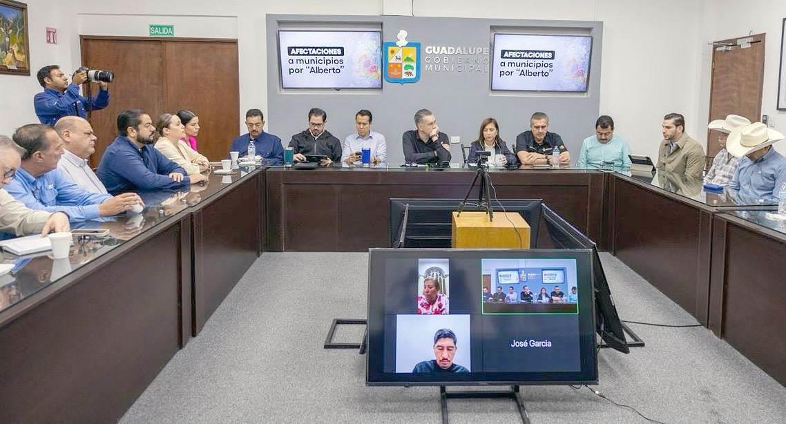 Presentan alcaldes un reporte de daños a Waldo y Judith