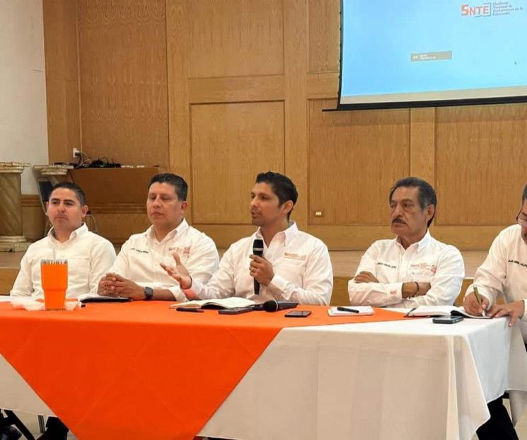 Se declara en sesión permanente el sistema de Servicios Médicos