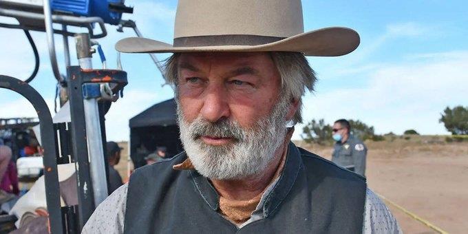 Piden desestimar el juicio contra Alec Baldwin Piden desestimar el juicio contra Alec Baldwin