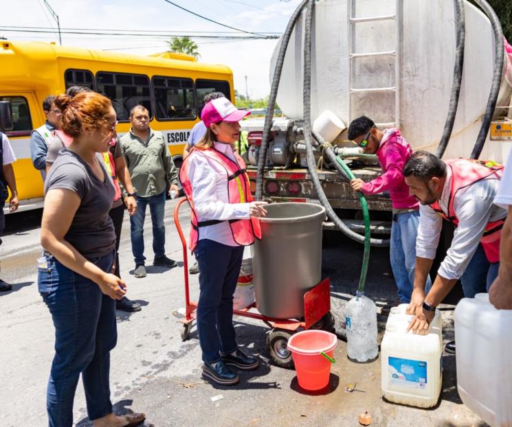 Lleva Guadalupe pipas del vital líquido a 52 sectores del municipio