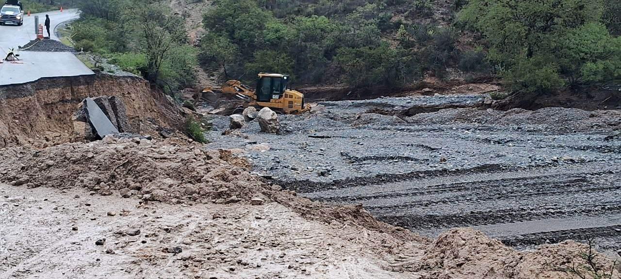 Liberan caminos y acceso a comunidades del sur