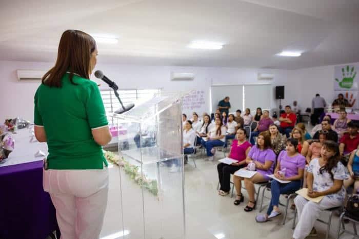 Concluyen 33 cursos de repostería y aplicación de uñas en Guadalupe