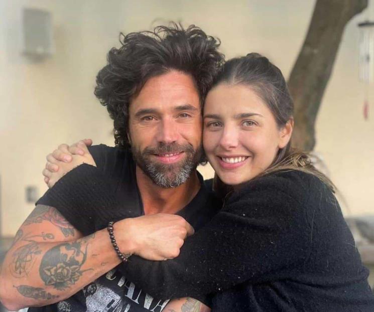 ¡Los actores Michelle Renaud y Matías Novoa ya son papás!