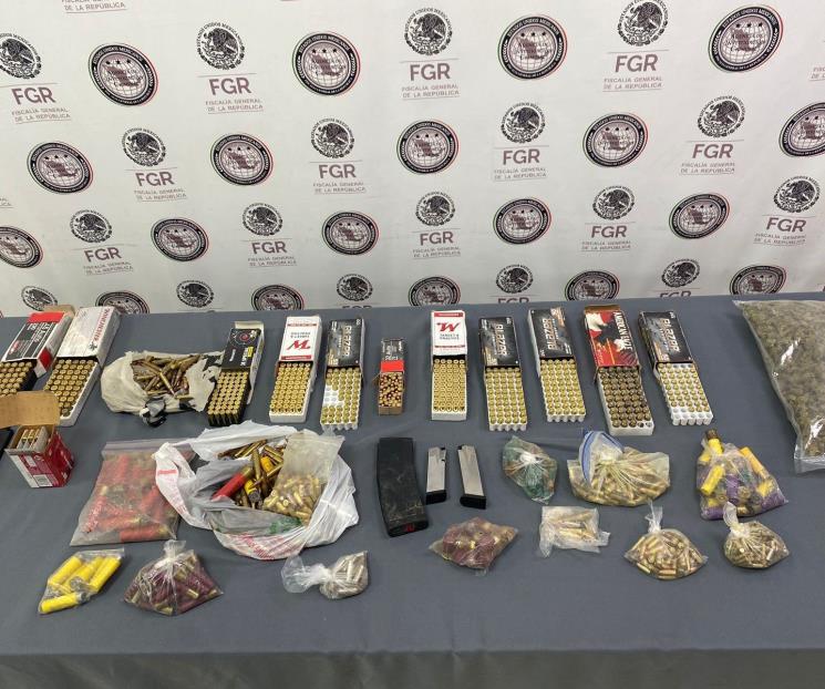 Vinculan a proceso a hombre por transportar armas y droga