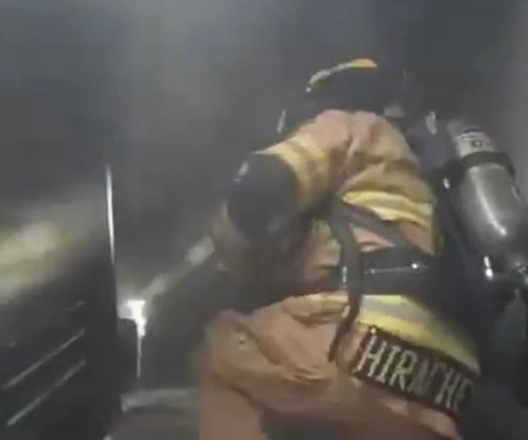 Arde sótano de vivienda