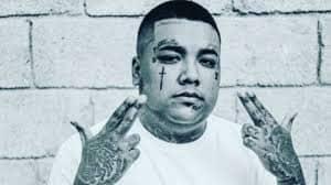 Muere rapero atacado a balazos