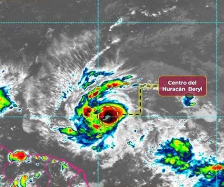 Beryl se aproxima a QR: se espera toque tierra  el jueves