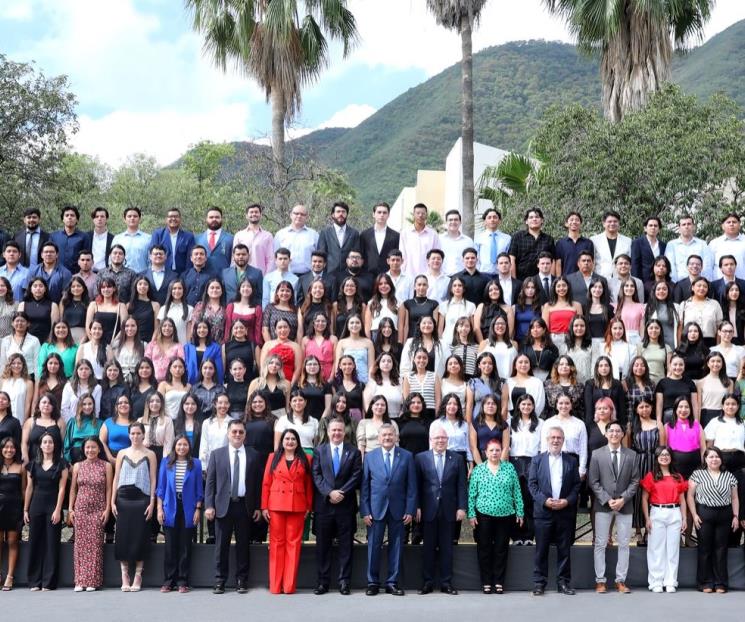 Continuarán estudiantes de la UANL su formación en el extranjero