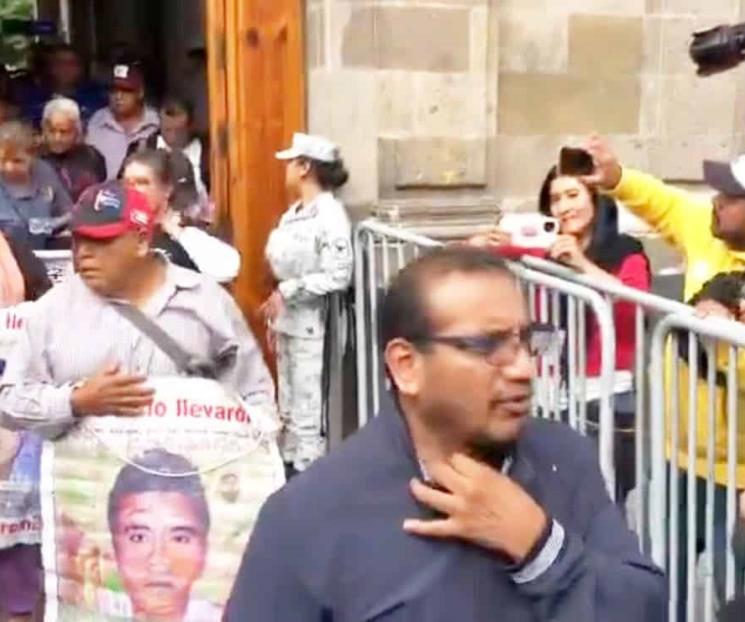Prometen dar seguimiento a caso de los 43