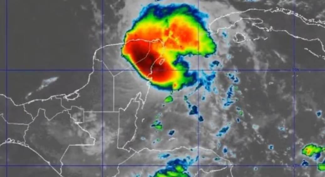 Huracán Beryl: Toca tierra en Tulum como categoría 2