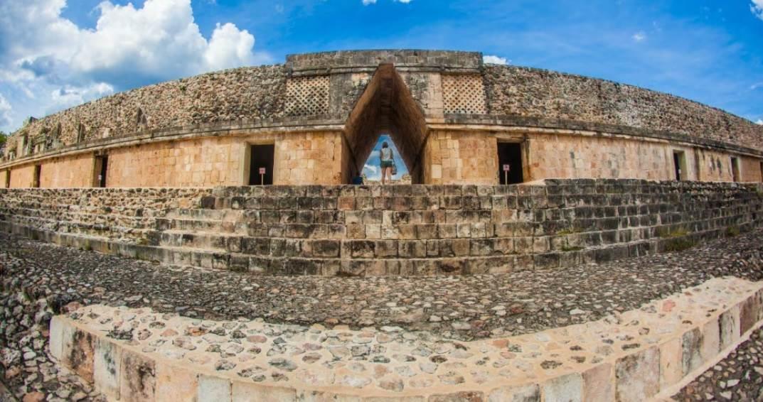 Cierran zonas arqueológicas en Yucatán y Campeche por Beryl Cierran zonas arqueológicas en Yucatán y Campeche por Beryl